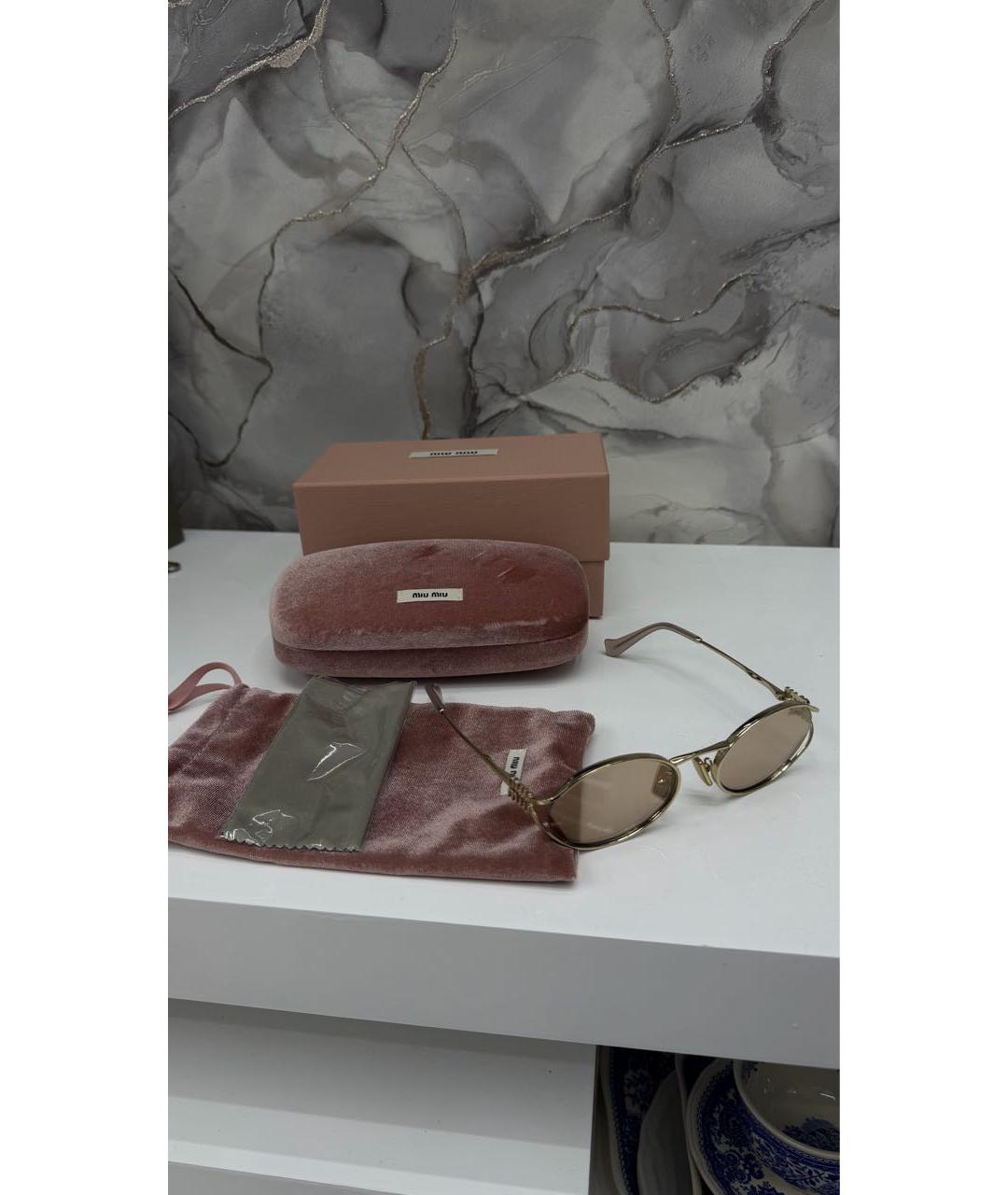 MIU MIU Золотые металлические солнцезащитные очки, фото 4