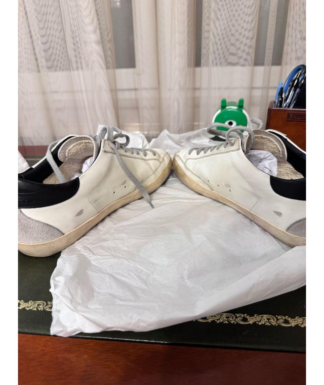 GOLDEN GOOSE DELUXE BRAND Бежевые кожаные низкие кроссовки / кеды, фото 3