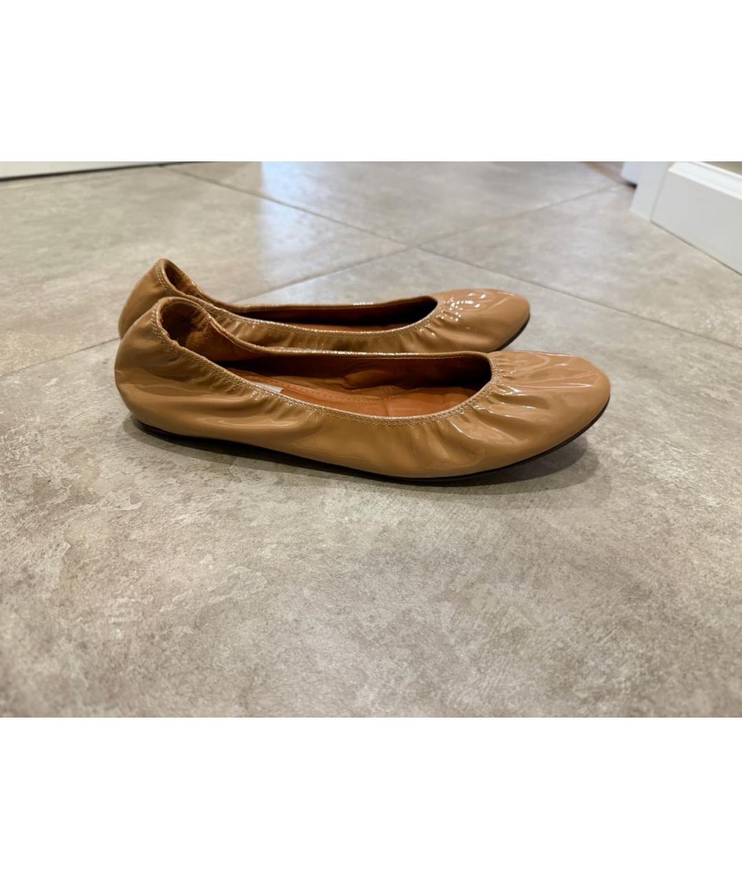LANVIN Бежевые балетки из лакированной кожи, фото 5
