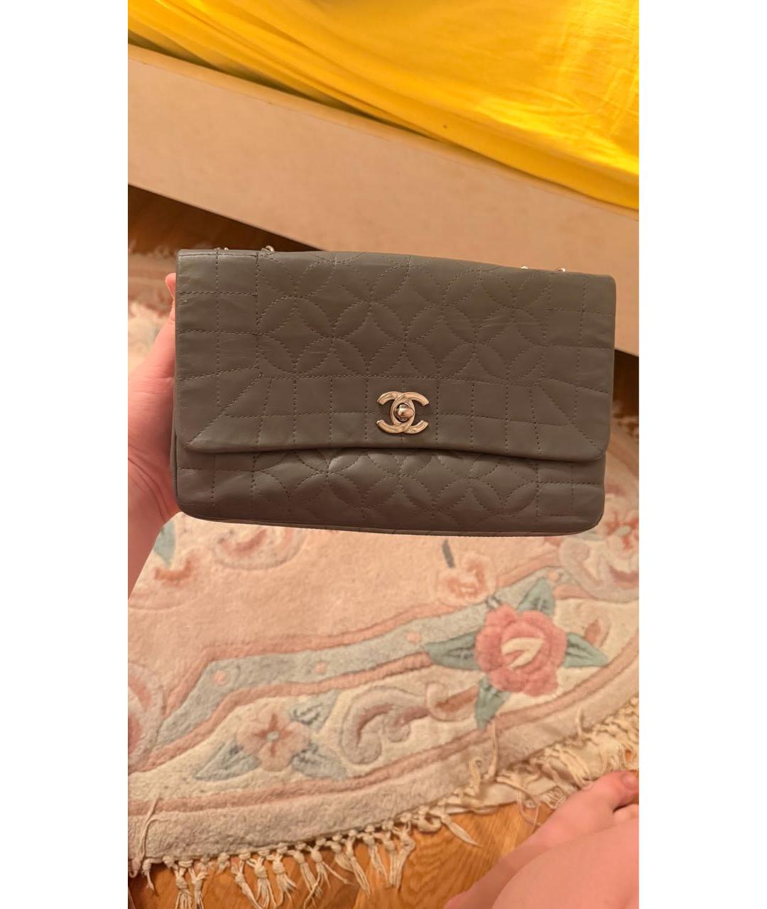 CHANEL Серая кожаная сумка через плечо, фото 5