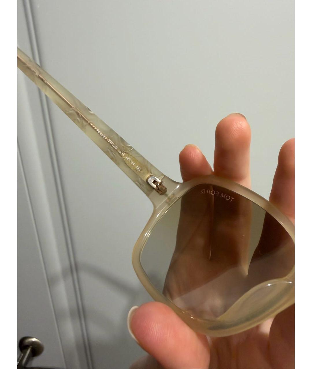 TOM FORD Бежевые пластиковые солнцезащитные очки, фото 6