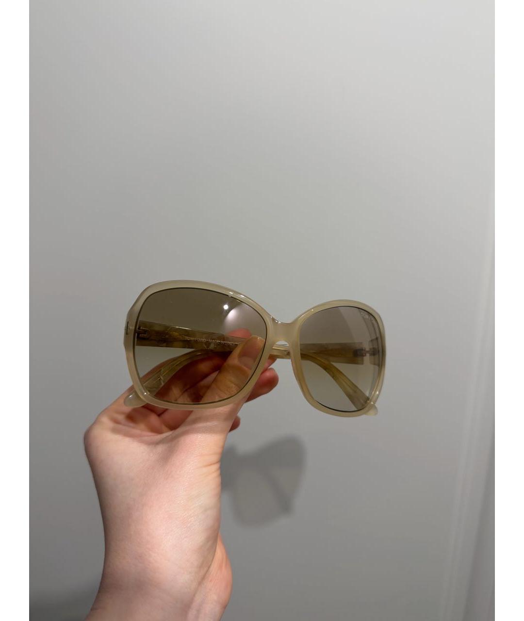 TOM FORD Бежевые пластиковые солнцезащитные очки, фото 2
