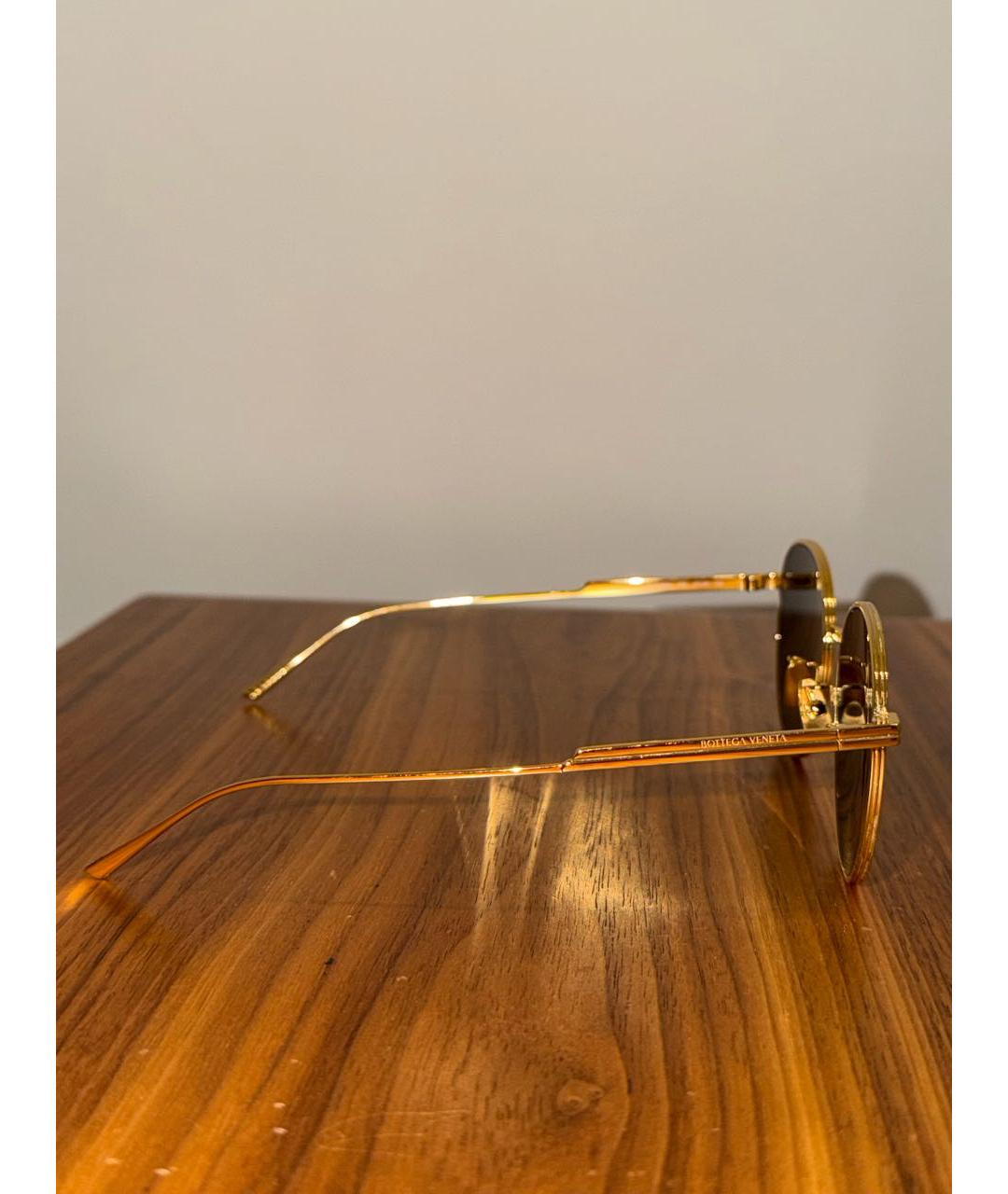 BOTTEGA VENETA Золотые металлические солнцезащитные очки, фото 3