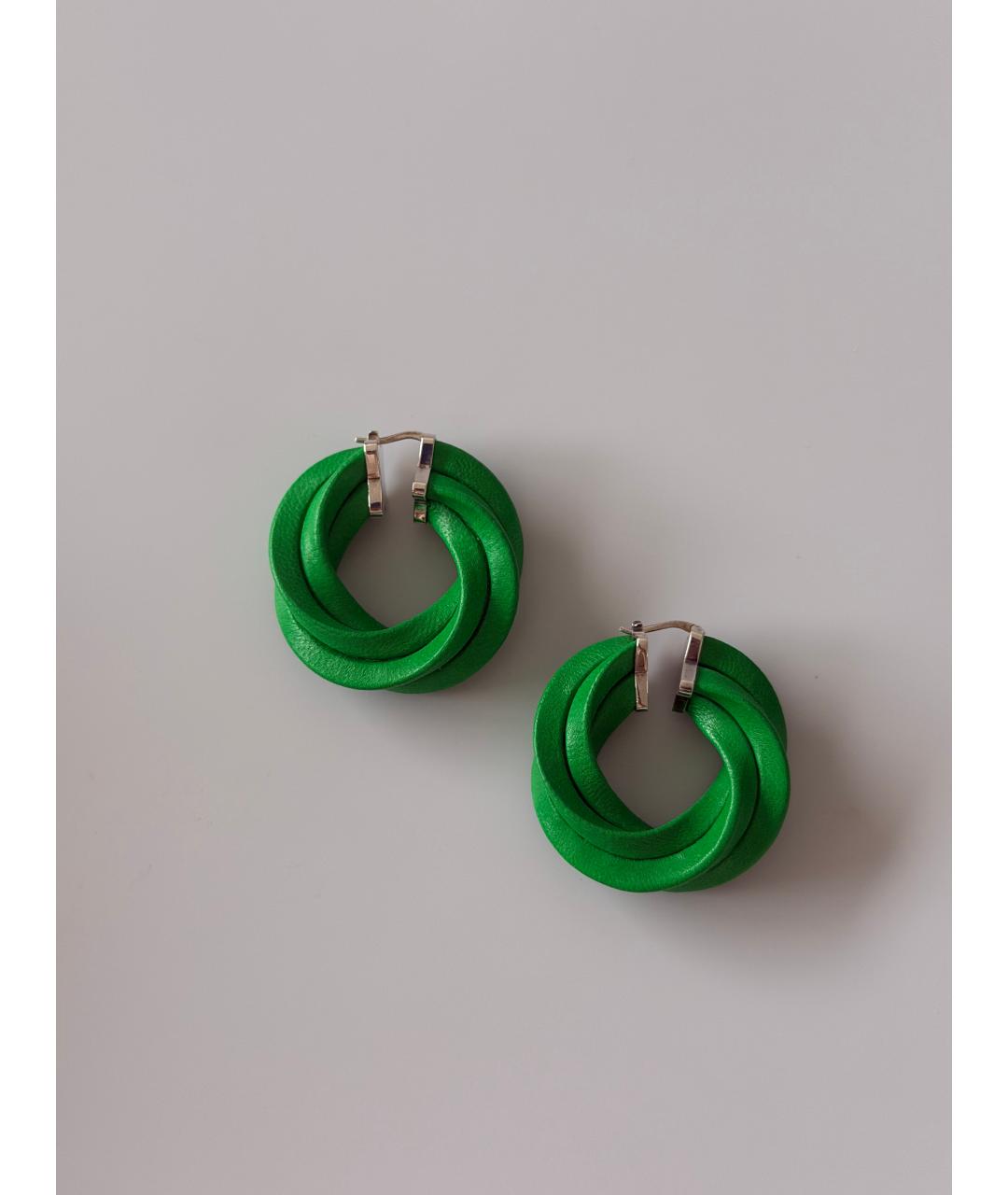 BOTTEGA VENETA Зеленые кожаные серьги, фото 5