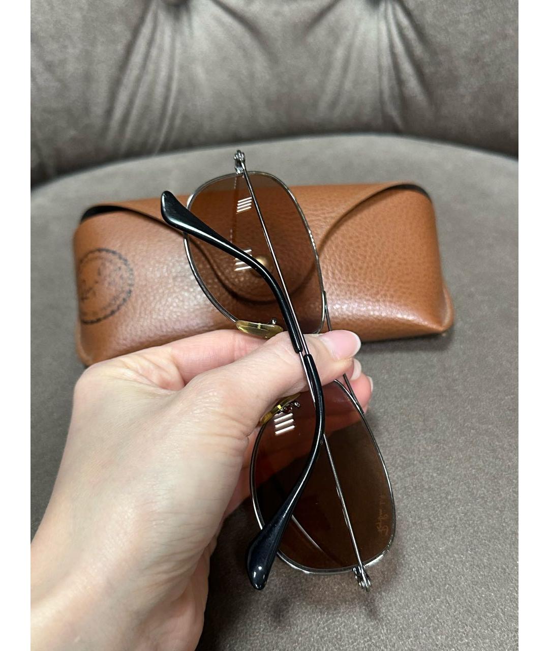 RAY BAN Коричневые металлические солнцезащитные очки, фото 4