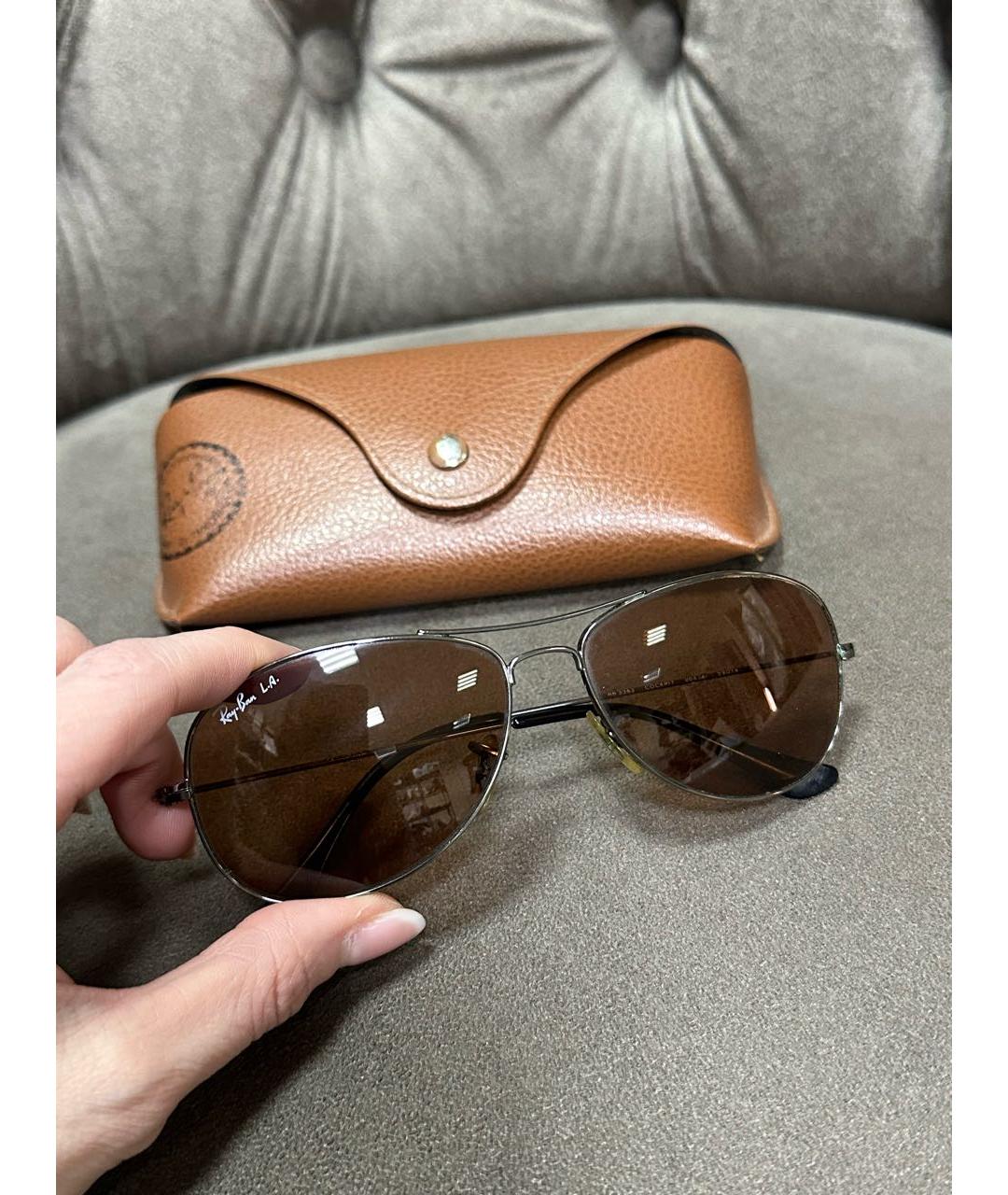 RAY BAN Коричневые металлические солнцезащитные очки, фото 2