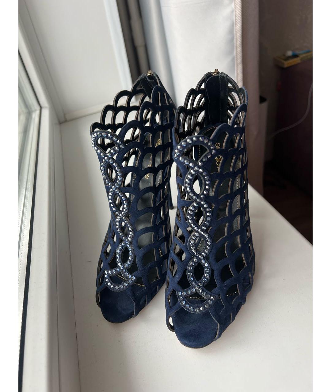 SERGIO ROSSI Темно-синие бархатные босоножки, фото 2