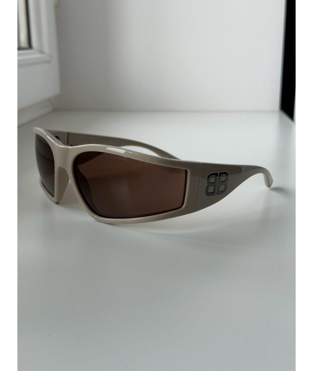 BALENCIAGA Бежевые пластиковые солнцезащитные очки, фото 2
