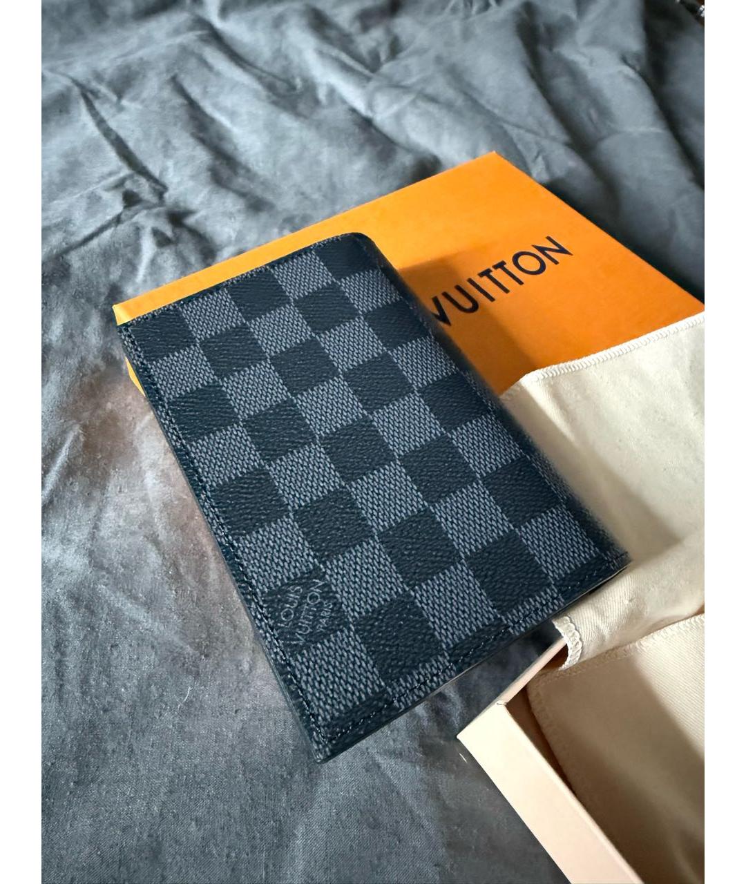 LOUIS VUITTON Черный кожаный кардхолдер, фото 2