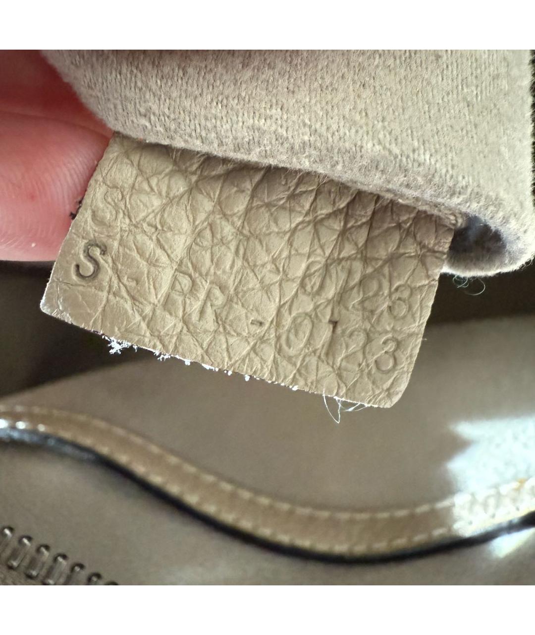 CELINE Бежевая кожаная сумка тоут, фото 8