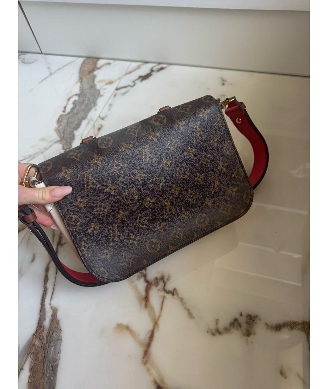 LOUIS VUITTON Коричневая кожаная сумка с короткими ручками, фото 3