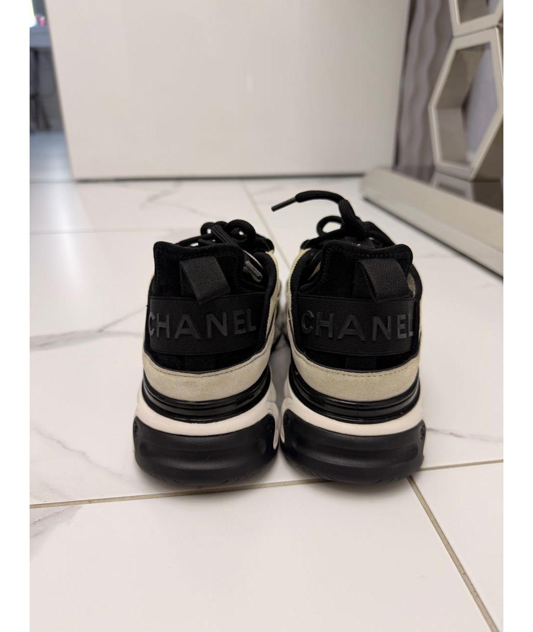 CHANEL Бежевые замшевые кроссовки, фото 4