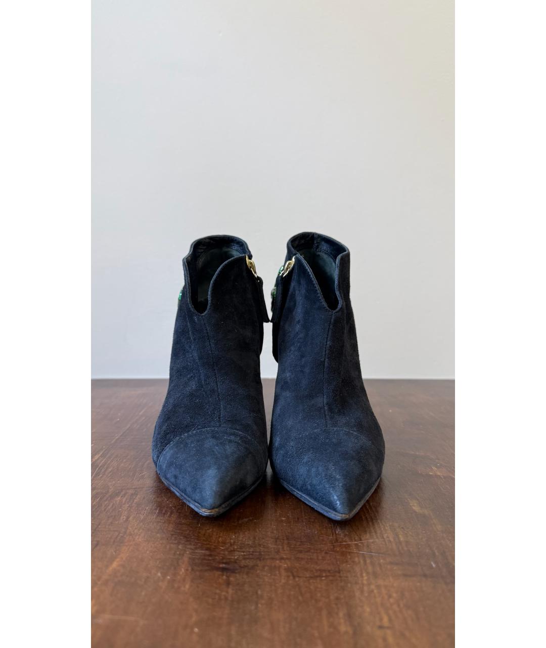 ROBERTO CAVALLI Черные замшевые ботильоны, фото 3