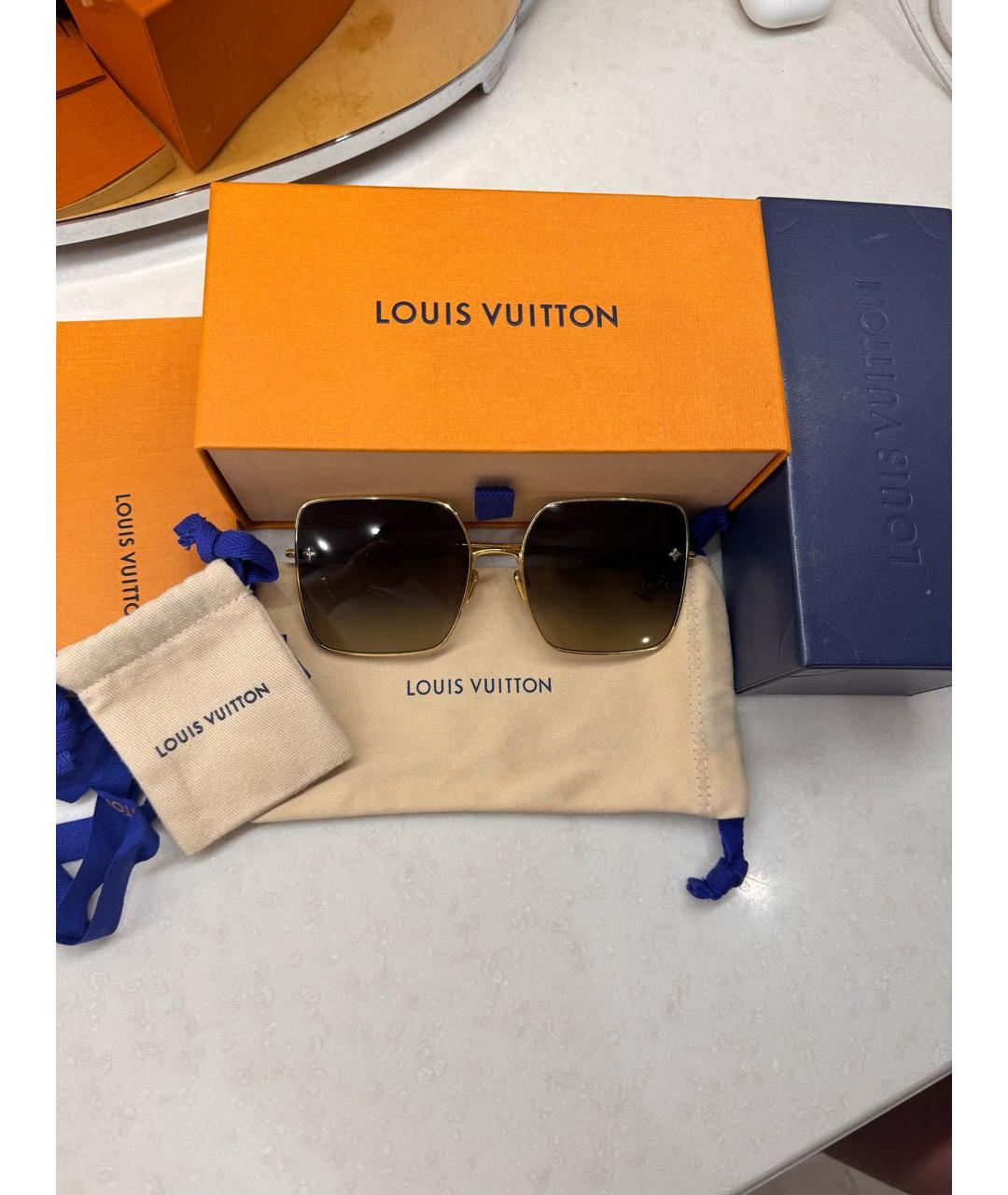 LOUIS VUITTON Золотые металлические солнцезащитные очки, фото 4