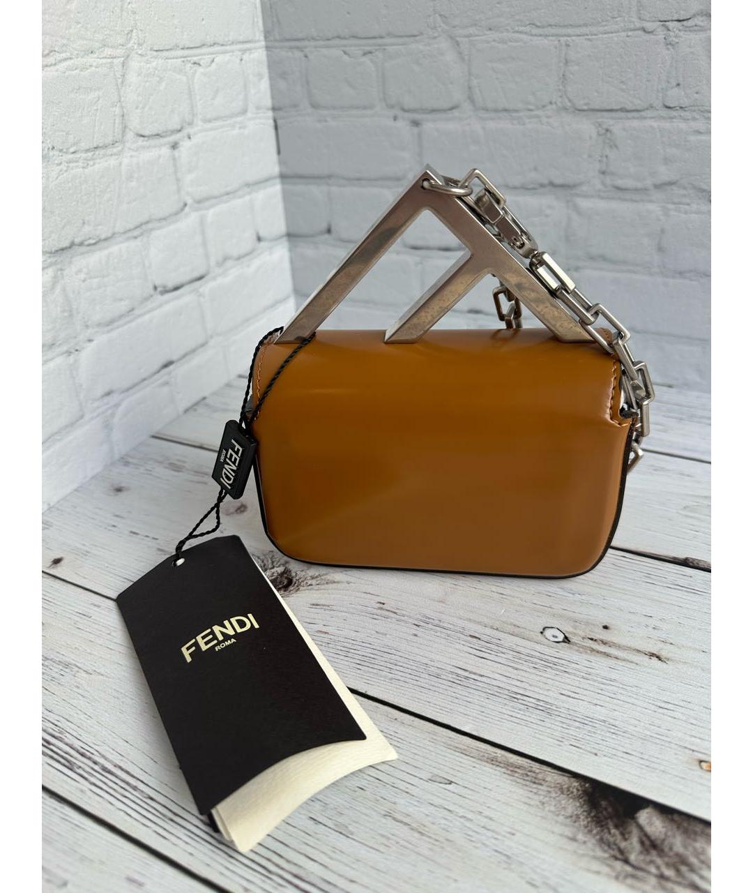 FENDI Коричневая кожаная сумка с короткими ручками, фото 3