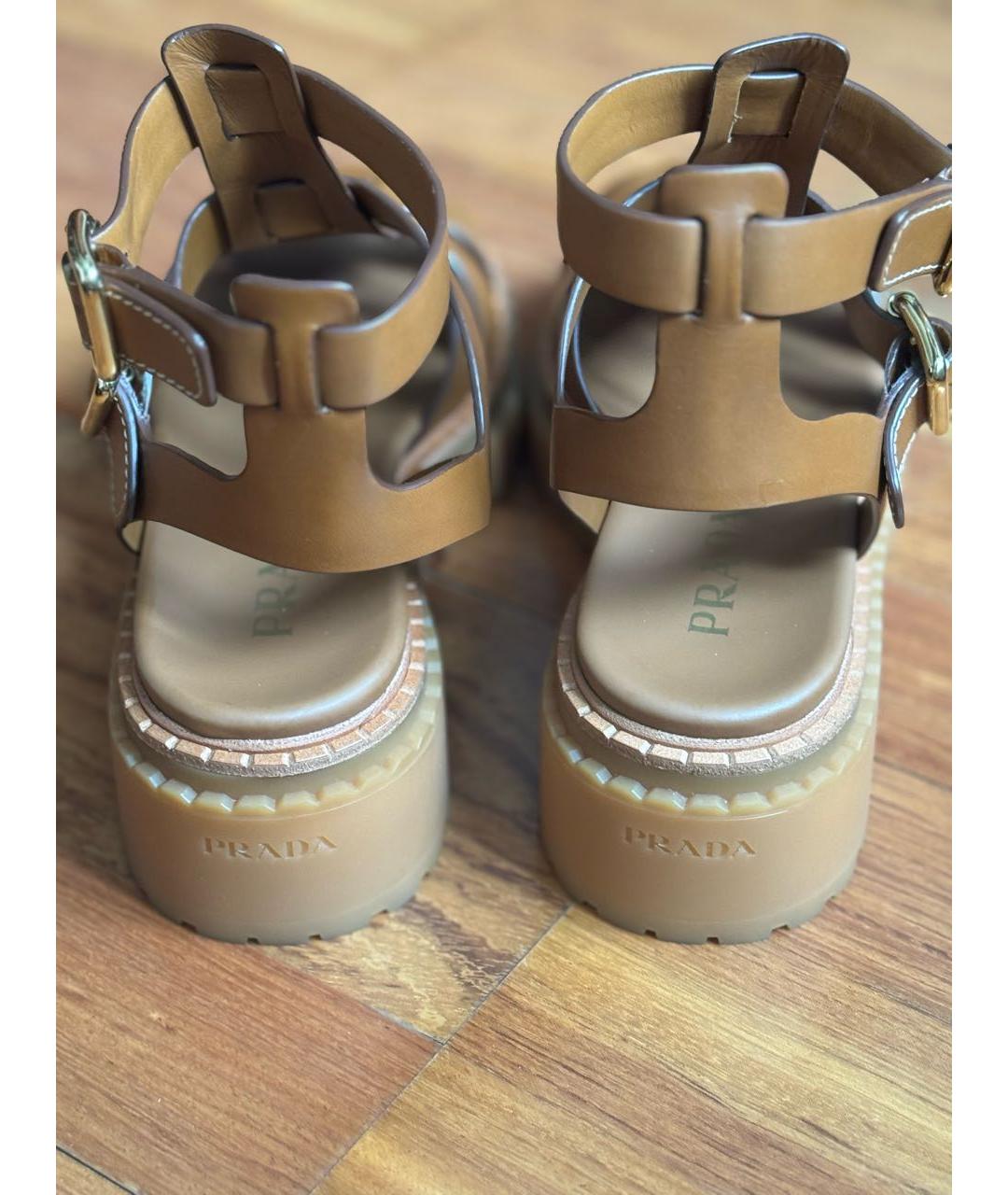 PRADA Коричневые кожаные босоножки, фото 3