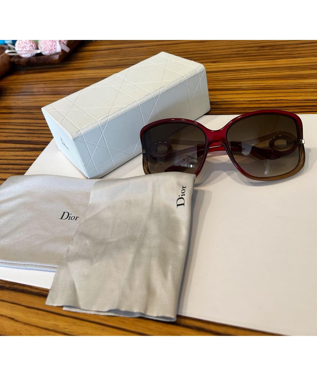 CHRISTIAN DIOR Бордовые пластиковые солнцезащитные очки, фото 4