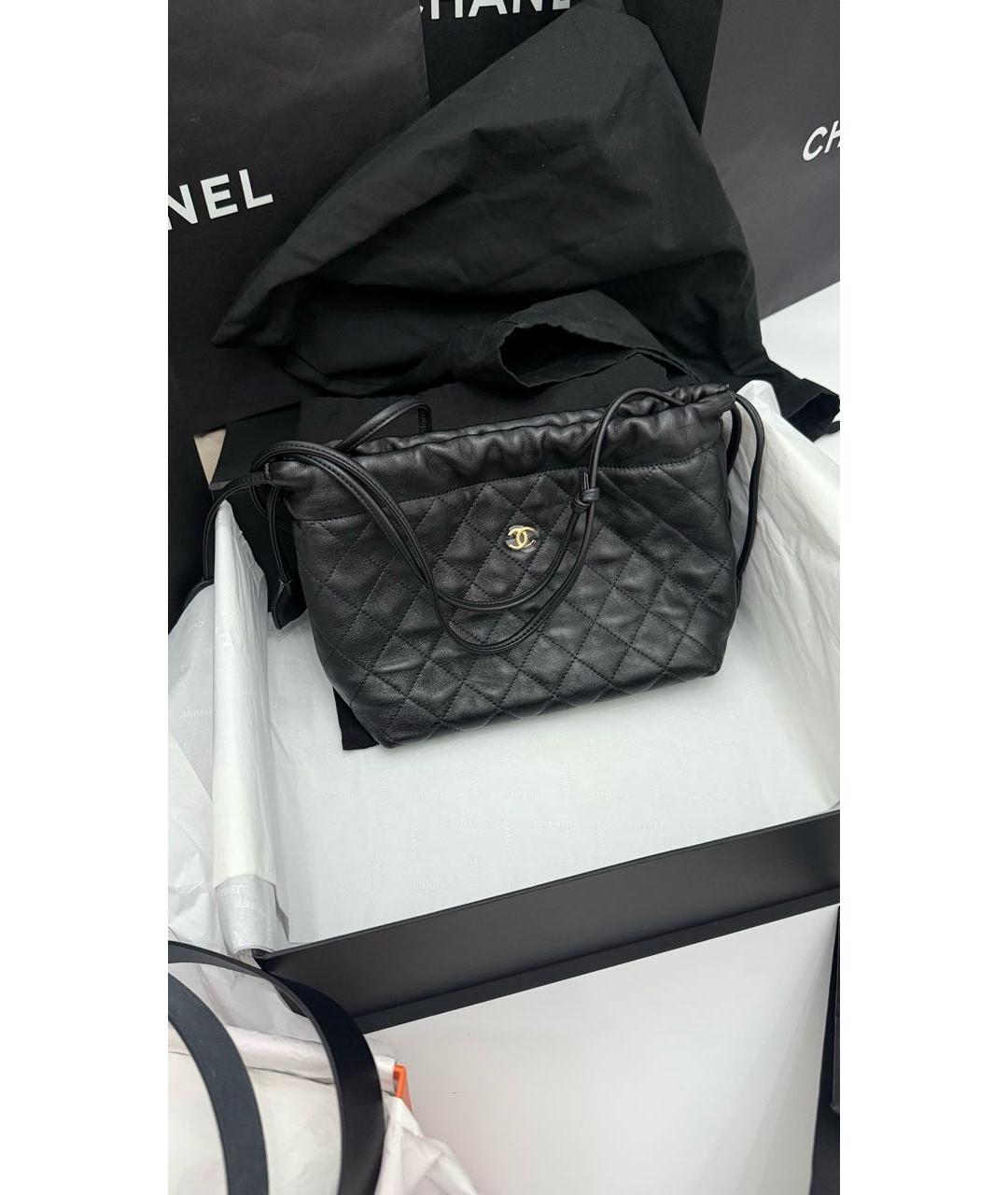 CHANEL Черная кожаная сумка через плечо, фото 2