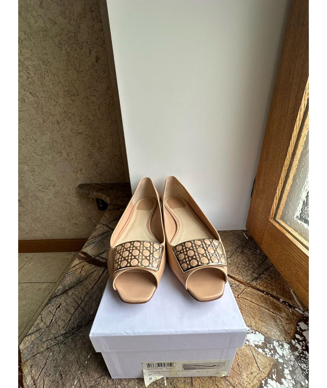 CHRISTIAN DIOR Бежевые кожаные балетки, фото 2