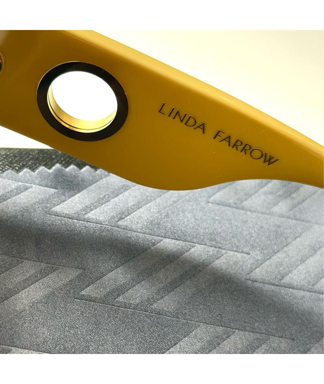 LINDA FARROW Белые пластиковые солнцезащитные очки, фото 4