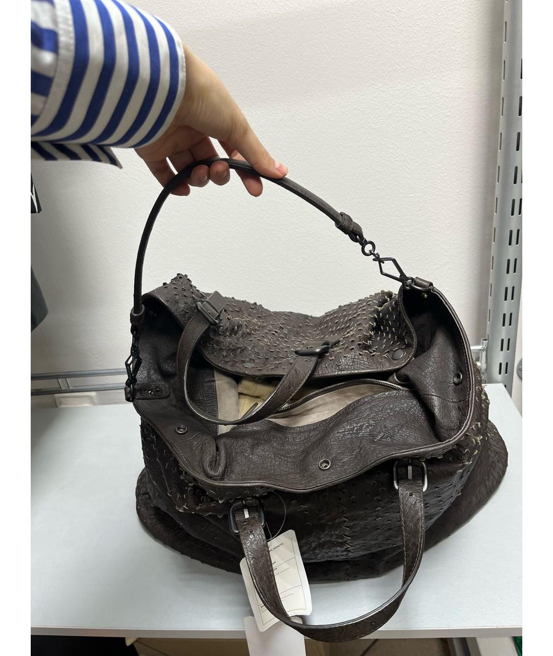 BOTTEGA VENETA Коричневая кожаная сумка с короткими ручками, фото 3