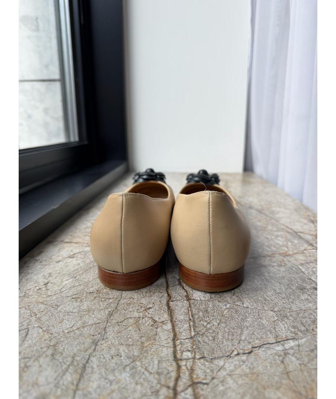 CHANEL Бежевые кожаные балетки, фото 4