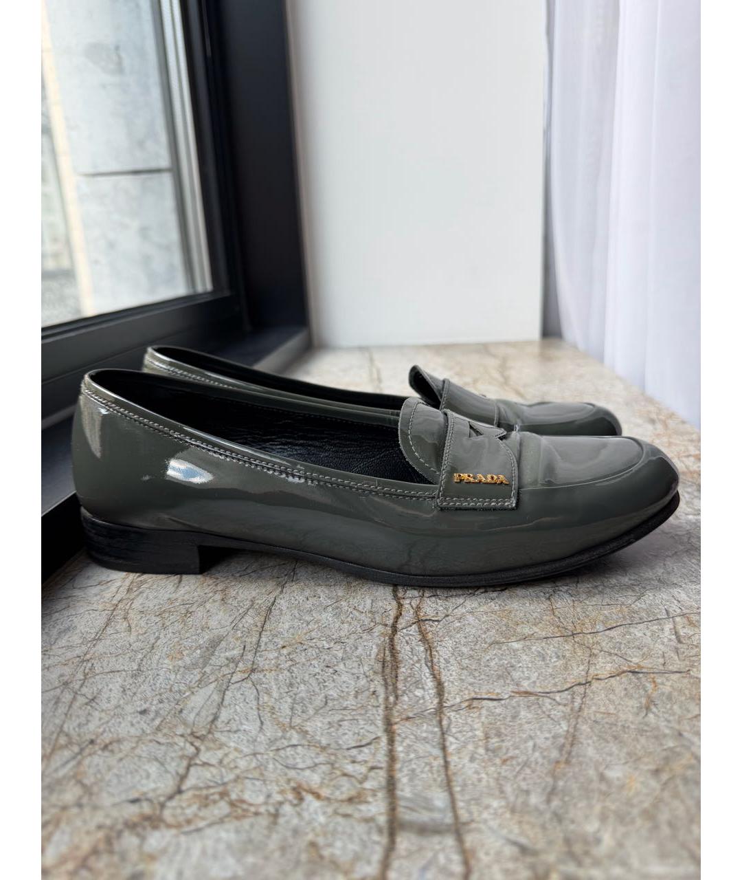 PRADA Серые балетки из лакированной кожи, фото 7