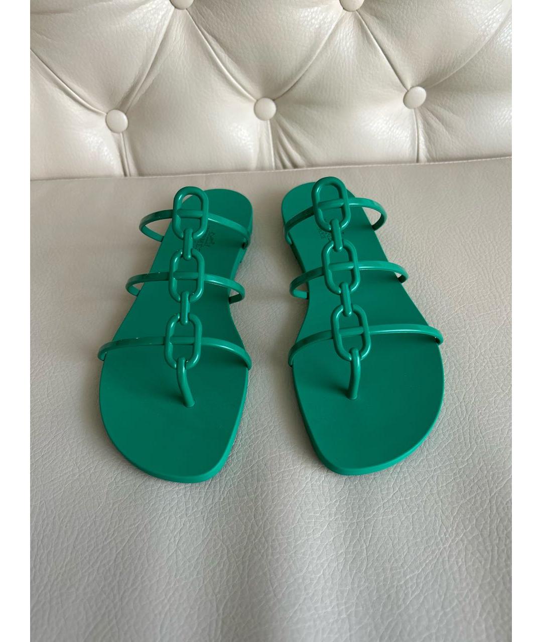 HERMES Зеленые резиновые шлепанцы, фото 2