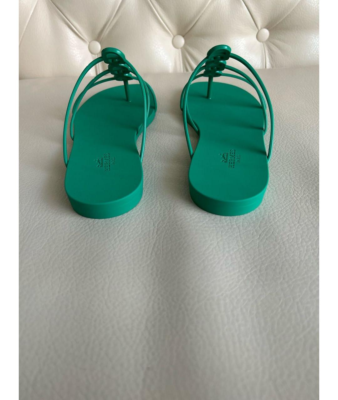HERMES Зеленые резиновые шлепанцы, фото 4