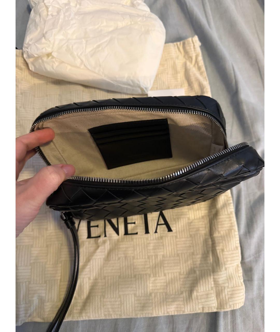 BOTTEGA VENETA Черная кожаная барсетка, фото 4