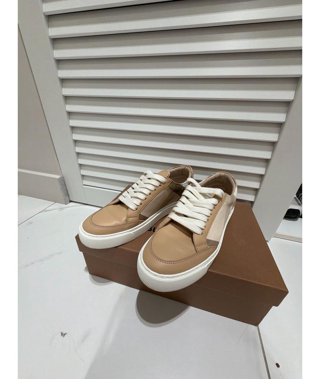 BURBERRY Бежевые кожаные кеды, фото 2