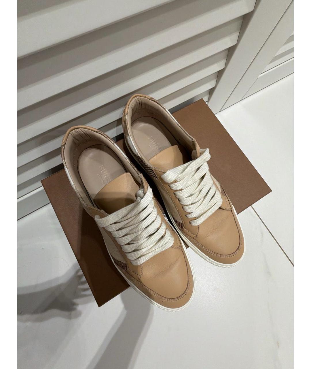 BURBERRY Бежевые кожаные кеды, фото 3