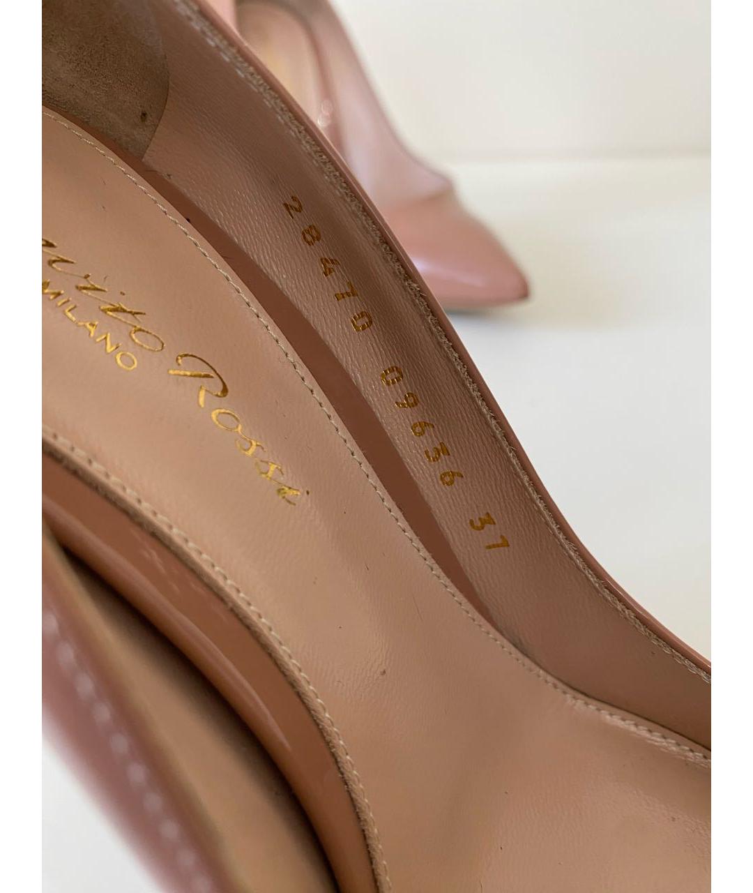 GIANVITO ROSSI Бежевые туфли из лакированной кожи, фото 2