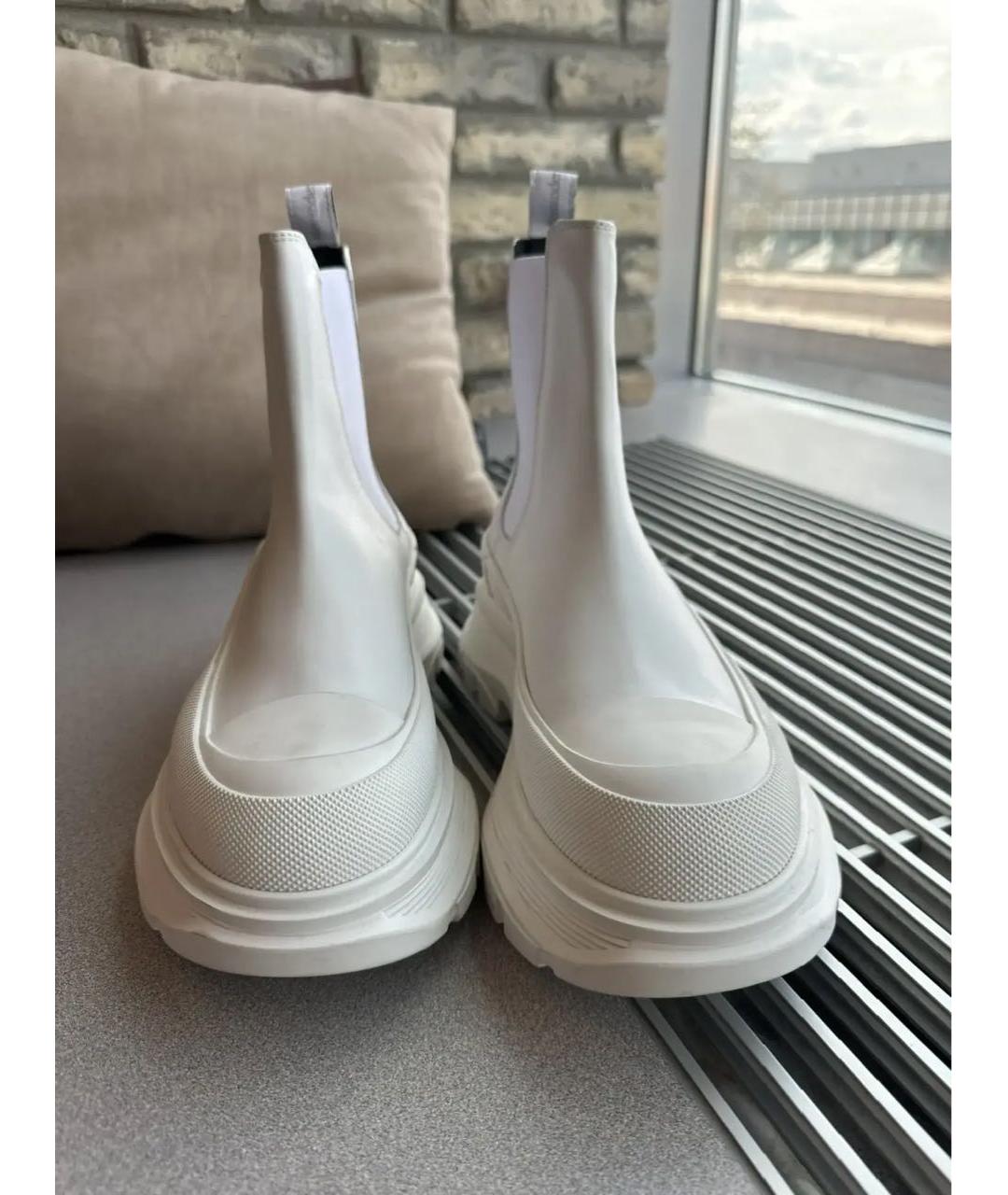 ALEXANDER MCQUEEN Белые кожаные полусапоги, фото 2
