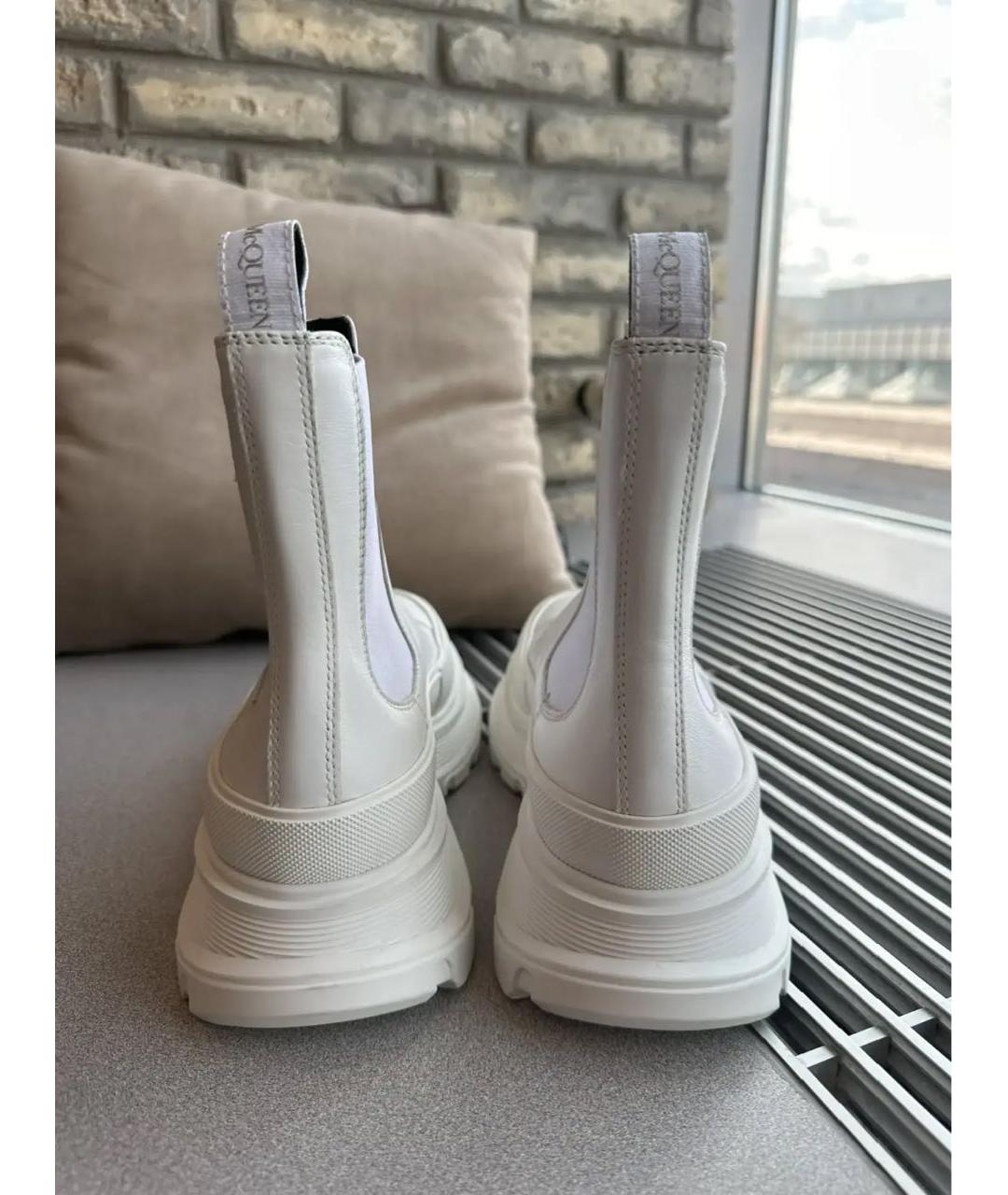 ALEXANDER MCQUEEN Белые кожаные полусапоги, фото 3