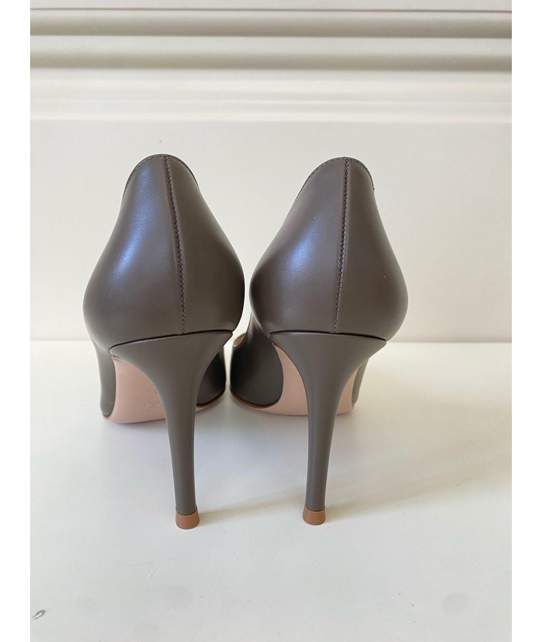 GIANVITO ROSSI Антрацитовые кожаные туфли, фото 2