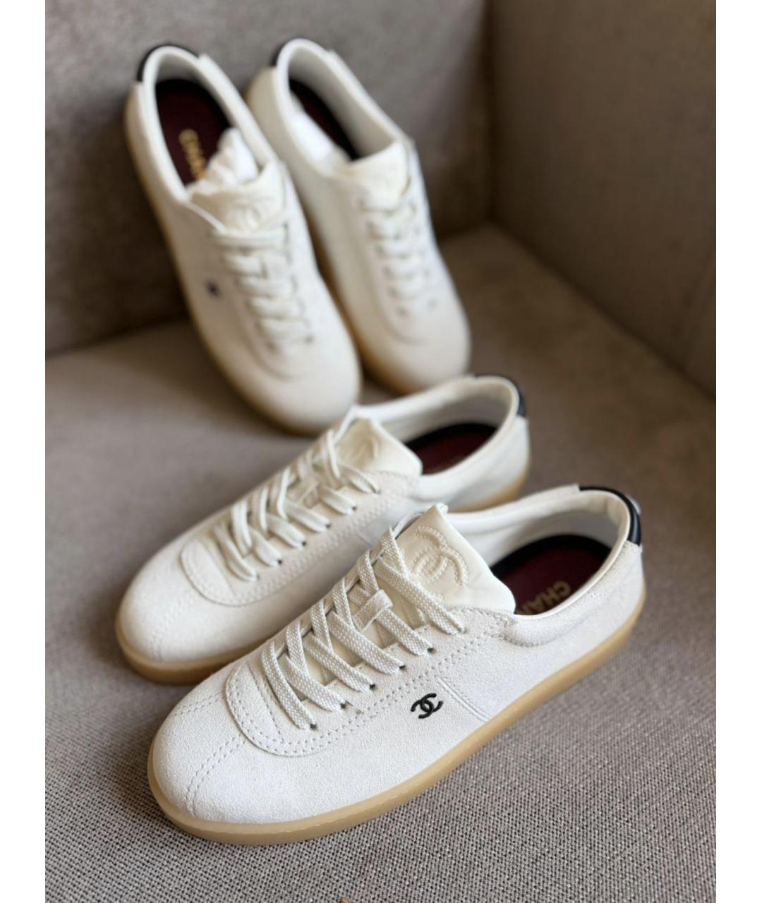 CHANEL Бежевые замшевые кеды, фото 2