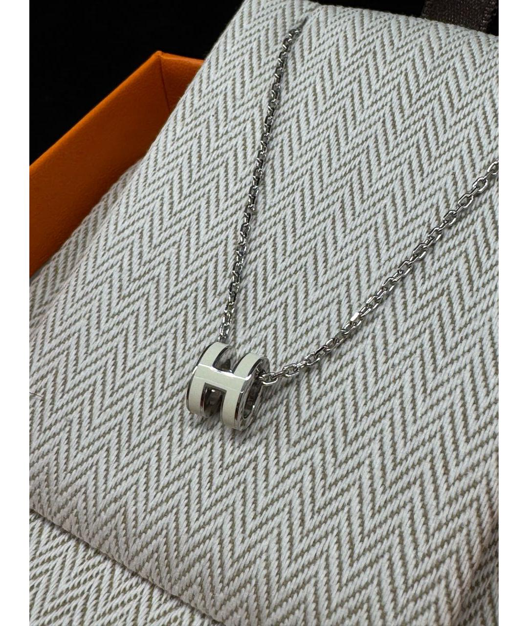 HERMES Белая металлическая подвеска, фото 4