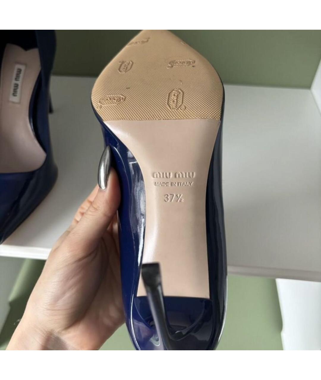 MIU MIU Темно-синие туфли из лакированной кожи, фото 3