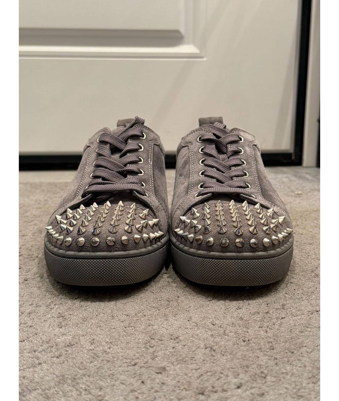 CHRISTIAN LOUBOUTIN Серые замшевые низкие кроссовки / кеды, фото 5