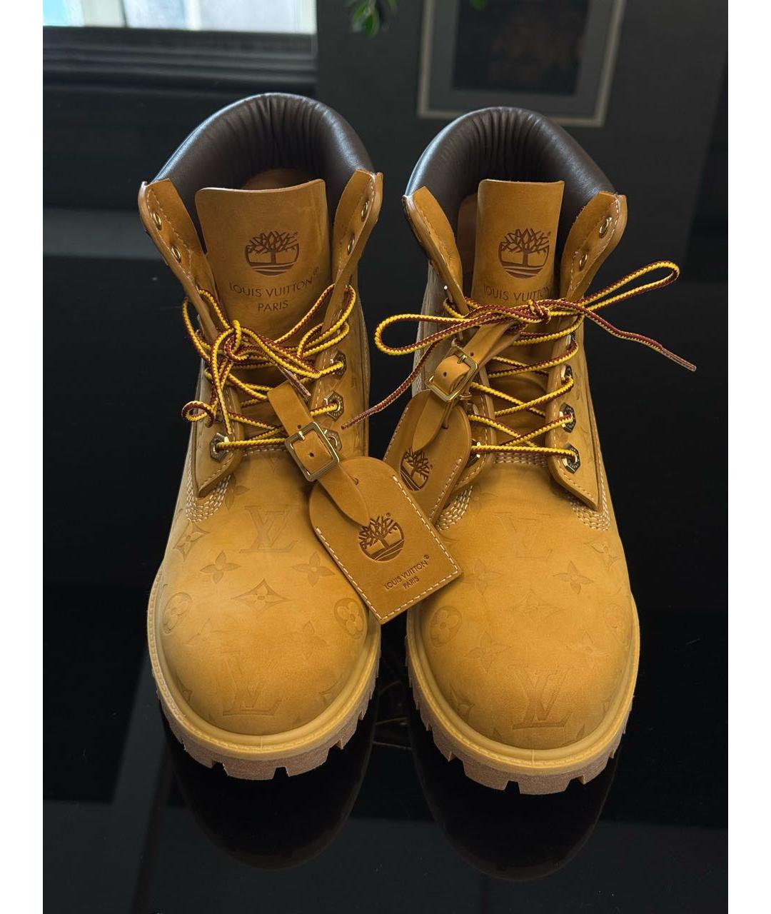 LOUIS VUITTON Горчичные нубуковые ботинки, фото 2
