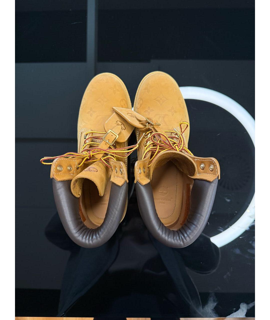 LOUIS VUITTON Горчичные нубуковые ботинки, фото 3