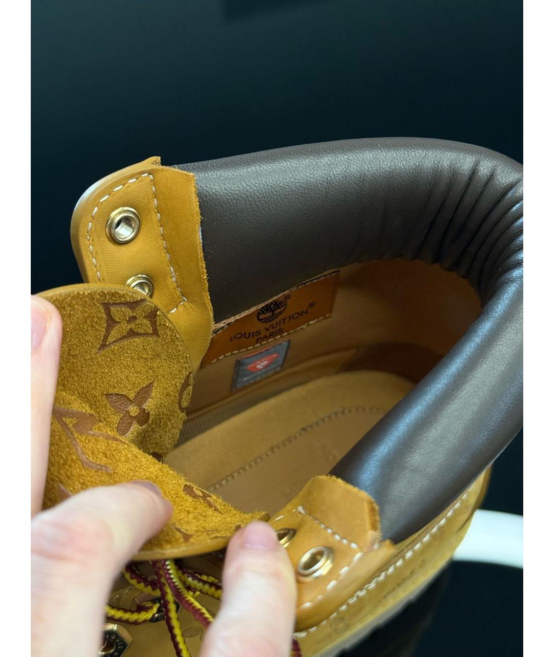 LOUIS VUITTON Горчичные нубуковые ботинки, фото 5
