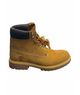 LOUIS VUITTON Ботинки