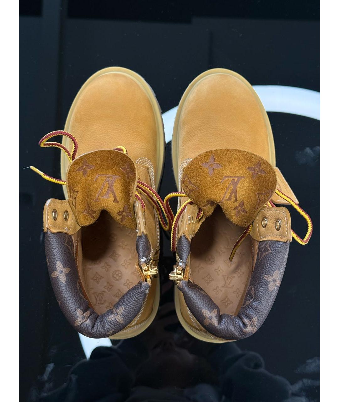 LOUIS VUITTON Горчичные нубуковые ботинки, фото 3