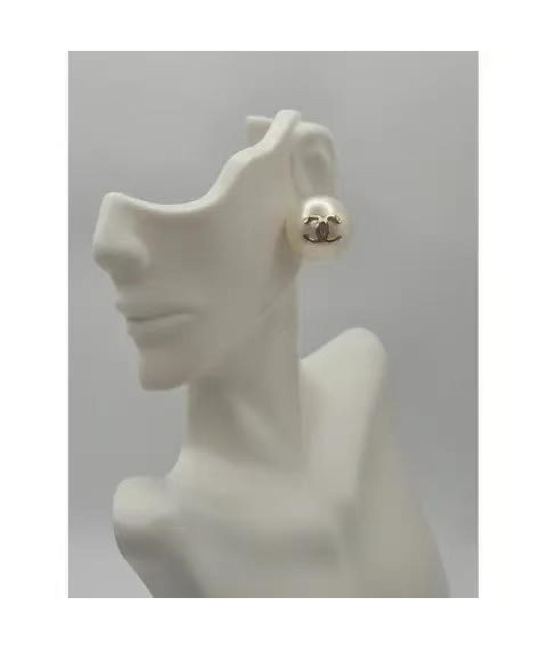 CHANEL Белые жемчужные серьги, фото 2