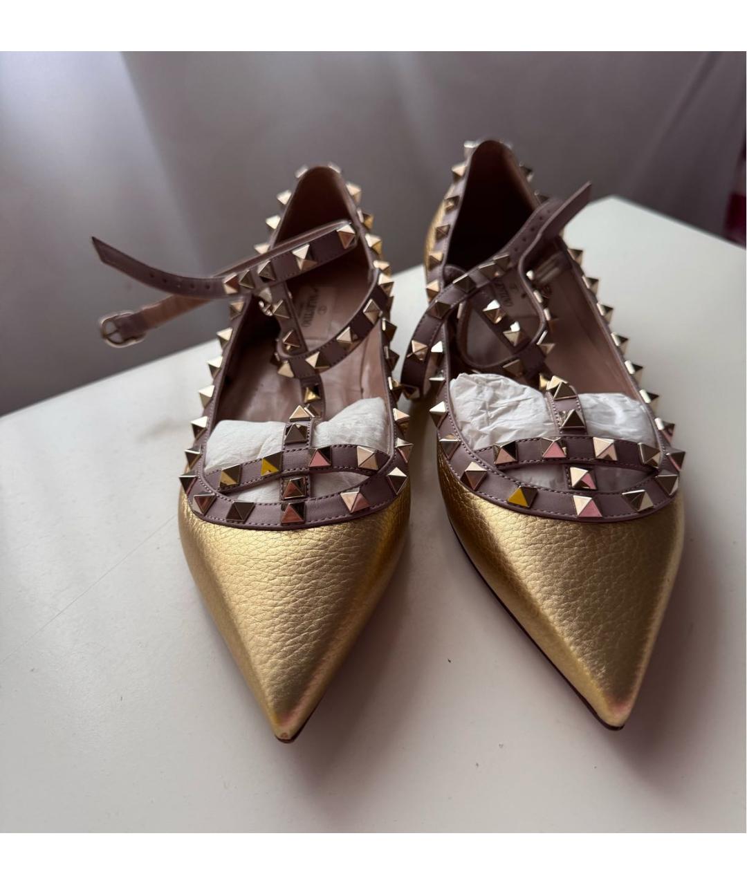 VALENTINO Золотые кожаные балетки, фото 2
