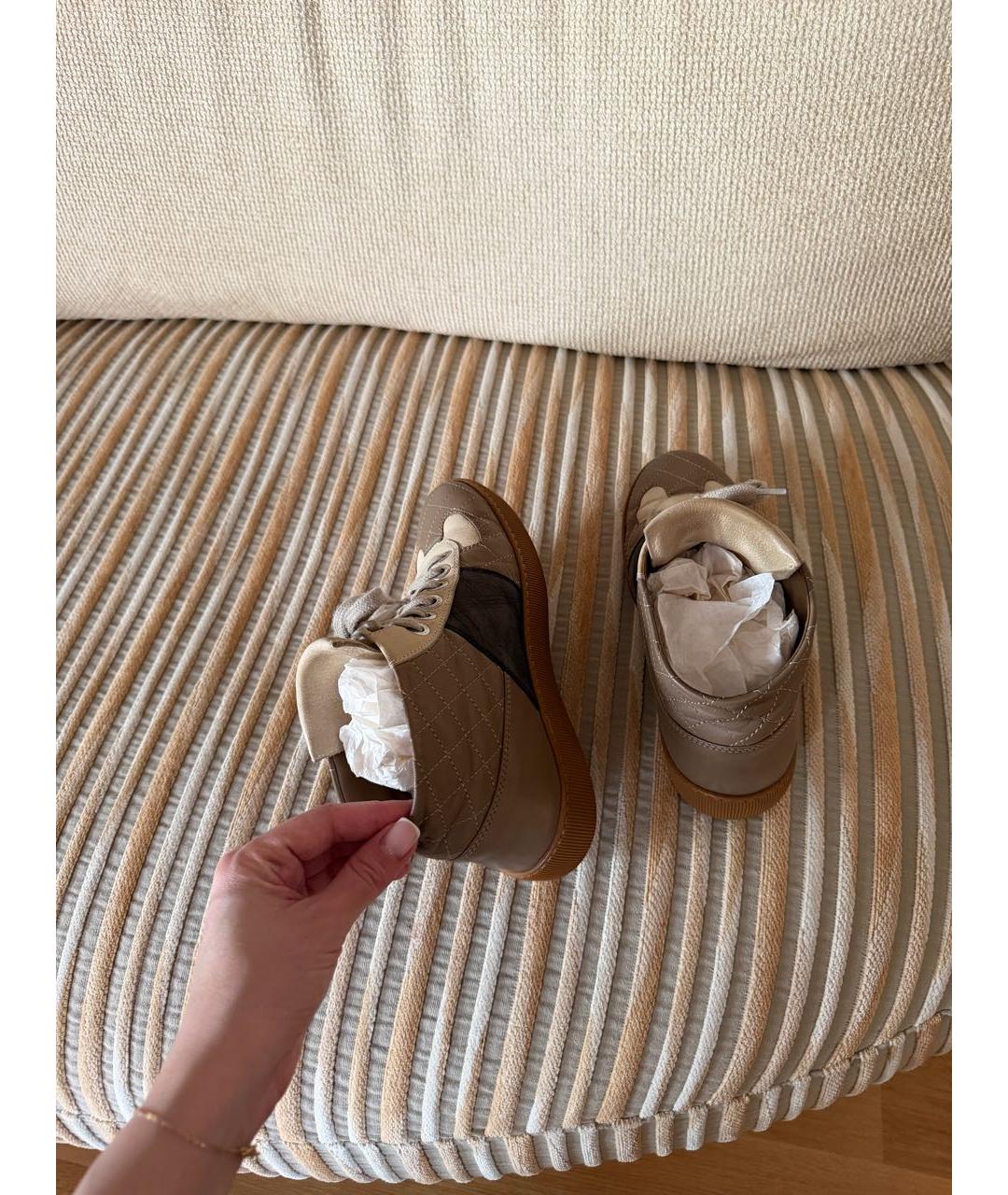 CHANEL Бежевые кожаные кеды, фото 7
