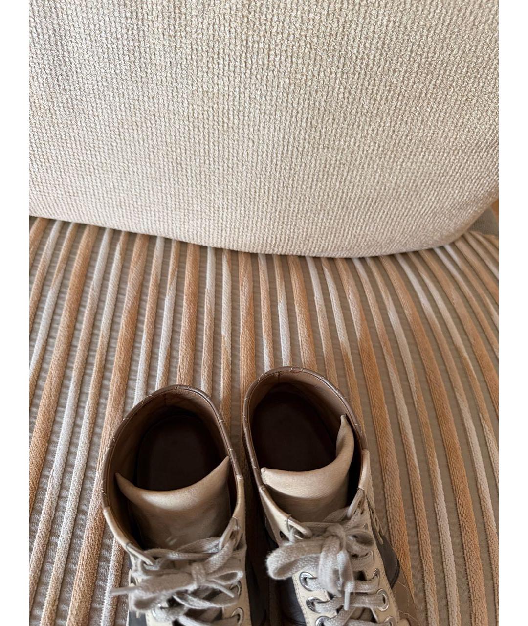 CHANEL Бежевые кожаные кеды, фото 8