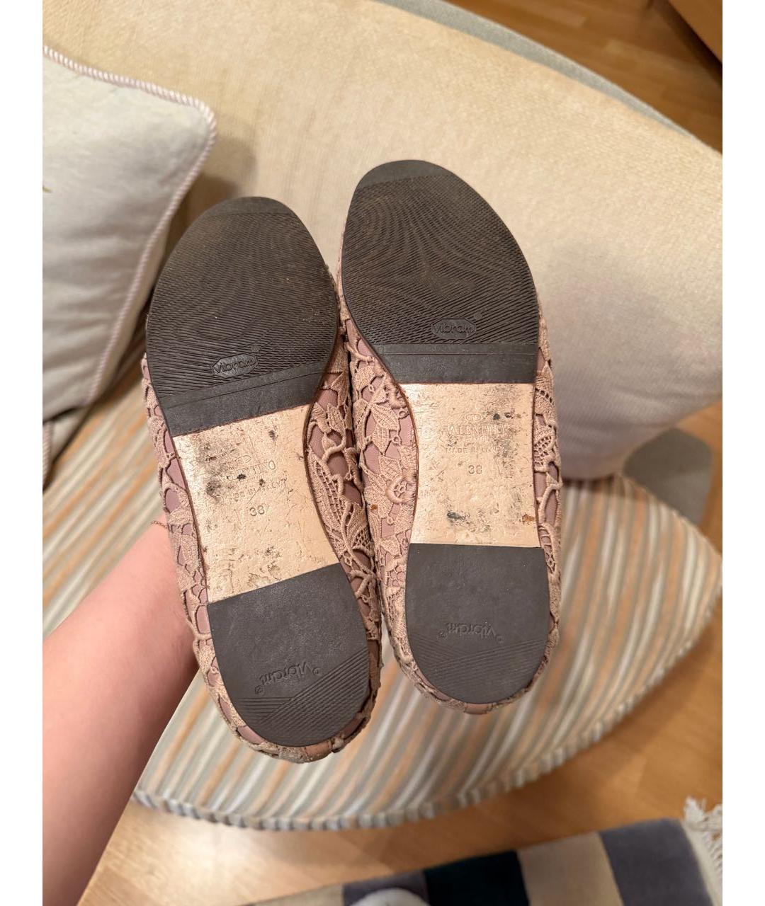 VALENTINO Бежевые кожаные балетки, фото 8